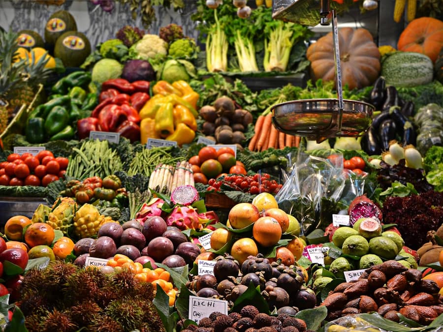 Grocers & markets